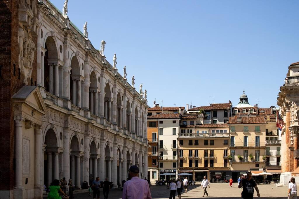 Altea'S Sweet Home In Piazza,Basilica Palladiana Виченца Экстерьер фото