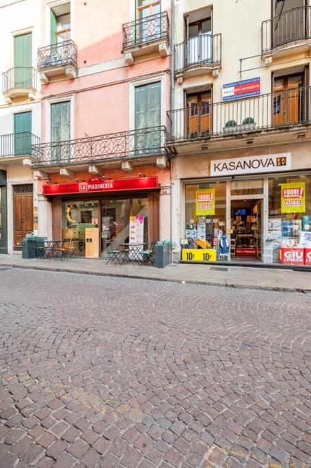 Altea'S Sweet Home In Piazza,Basilica Palladiana Виченца Экстерьер фото